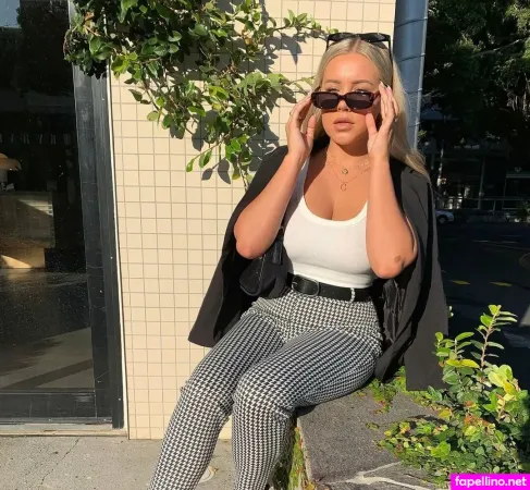 Casee Brimblecombe OnlyFans Thumbnail #viCiWrKSJ6