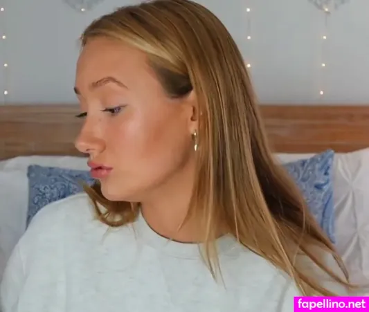 Casey Evs OnlyFans Thumbnail #Lke1wD4xs0