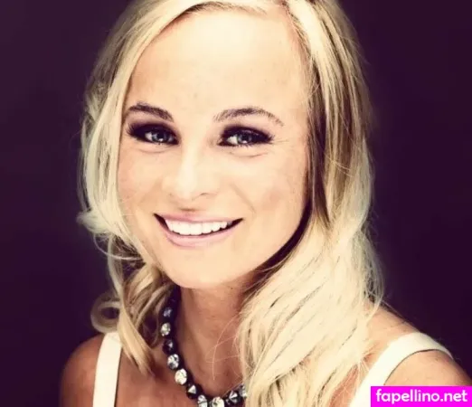 Casey Lee OnlyFans Thumbnail #gB85MDwZje