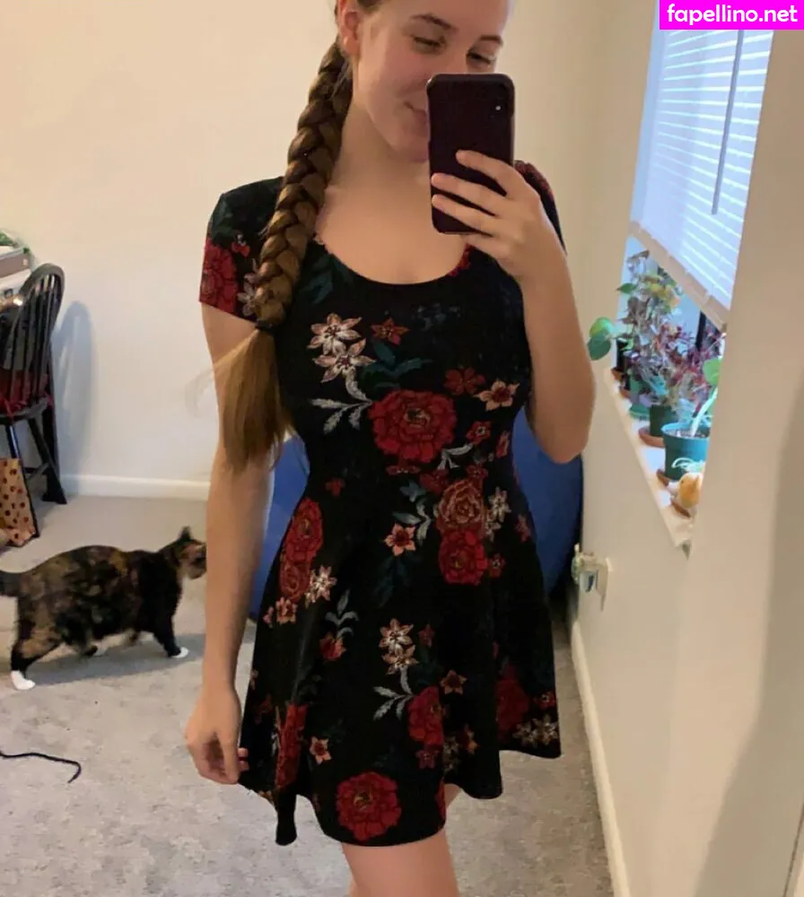 Kasiedilla, caserenn, caseycakesmn Nude Leaked OnlyFans Photo #OOcgMuPuhU