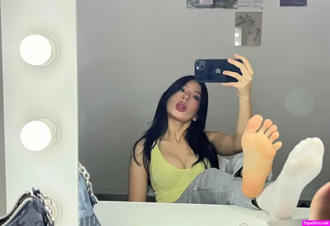 Cashmstress OnlyFans Thumbnail #3sRai2cQ2I