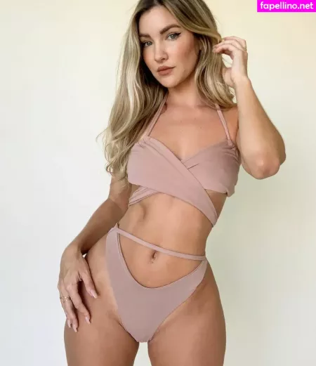 Casi Davis OnlyFans Thumbnail #JDUWqIGNEJ