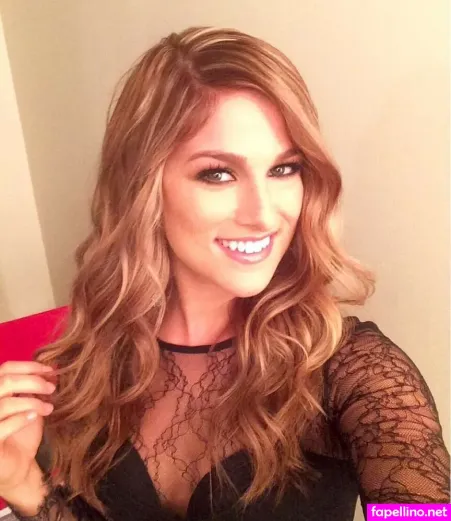 Cassadee Pope Main Profile Photo