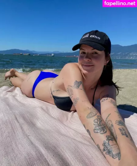 Cassbwell OnlyFans Thumbnail #4Na1tNQnXb