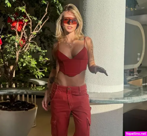 Cassia Lourenco OnlyFans Thumbnail #MXLUS239TE