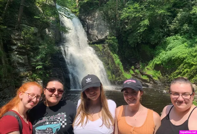 Cassia R OnlyFans Thumbnail #mXaYJRniFj