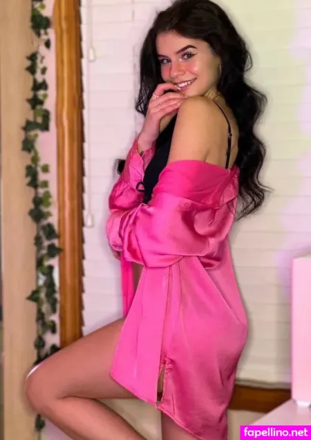 Cassiana Pozzi OnlyFans Thumbnail #HkJtW4PdHx