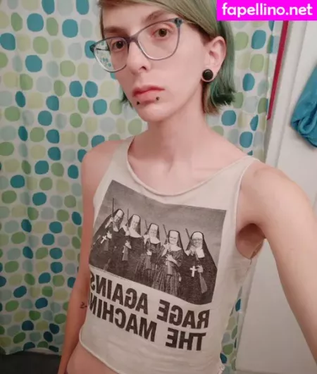 Cassie Coyote OnlyFans Thumbnail #2iEWDjdn8k