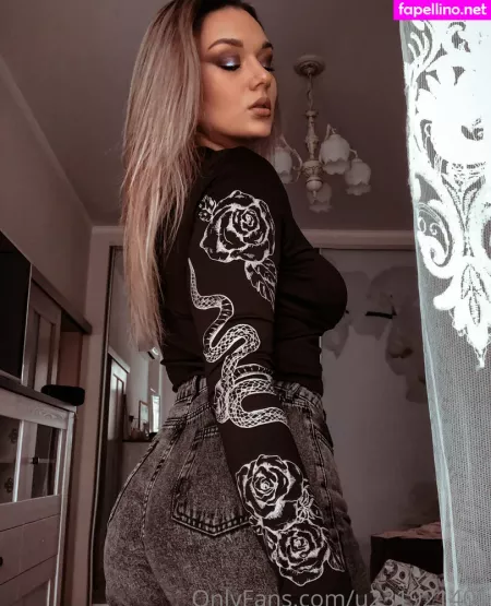 Cassie Flower OnlyFans Thumbnail #3loYv7A7Fd