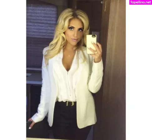 Cassie Scerbo OnlyFans Thumbnail #Znnr9sXQCz