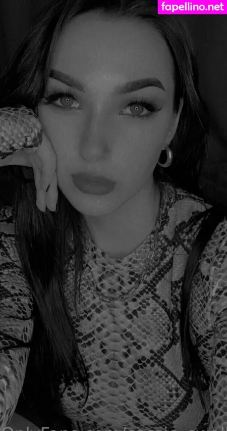 Cassie Swallows OnlyFans Thumbnail #elT2wHpxL0