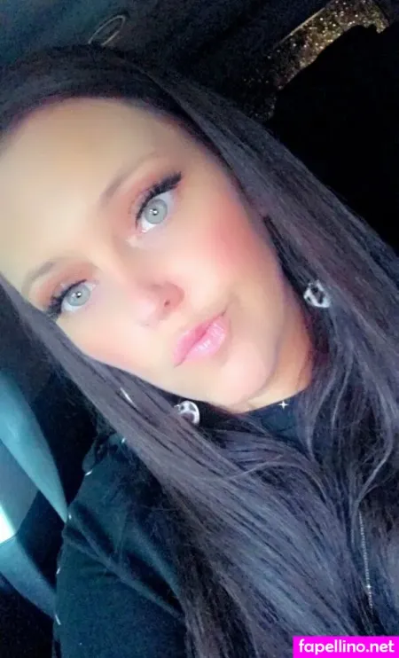 Cassiegoss89 OnlyFans Thumbnail #wCEhtFsDNA