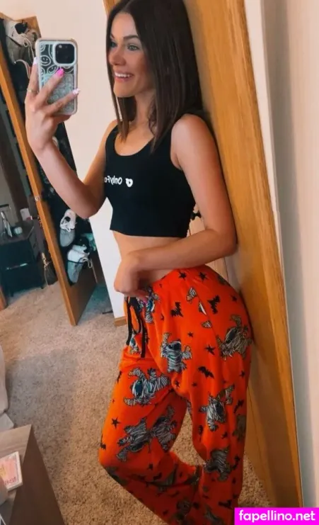 Cassiejoxo OnlyFans Thumbnail #bHp1FBSvkf