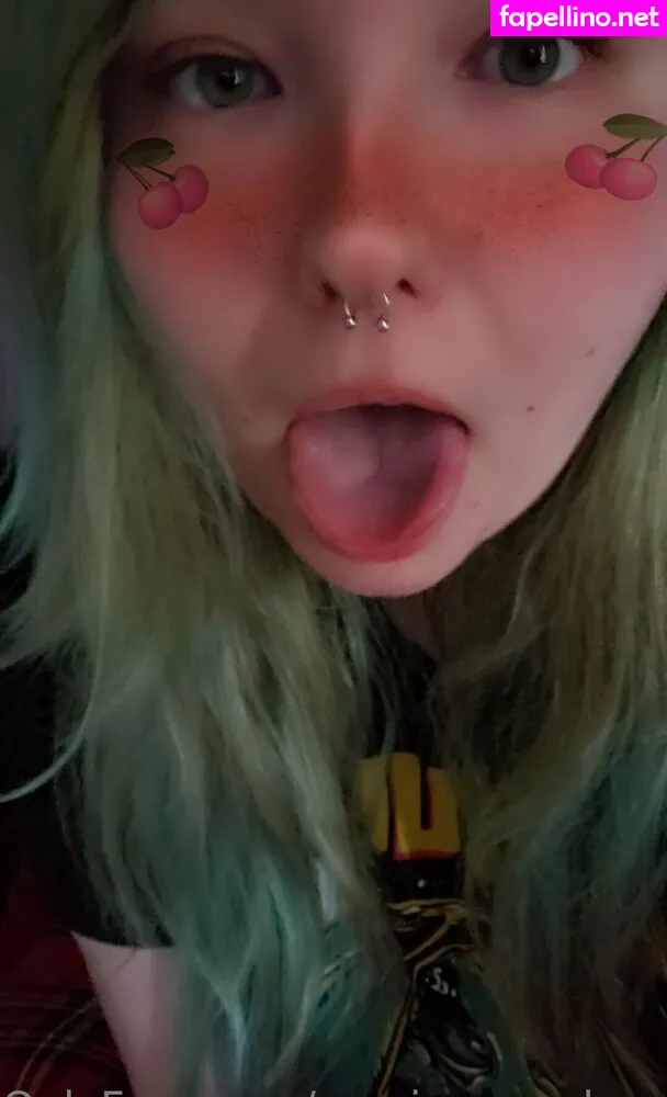 cassiedaisyrae, cassiequeenboo Nude Leaked OnlyFans Photo #9CQzNeHZoL