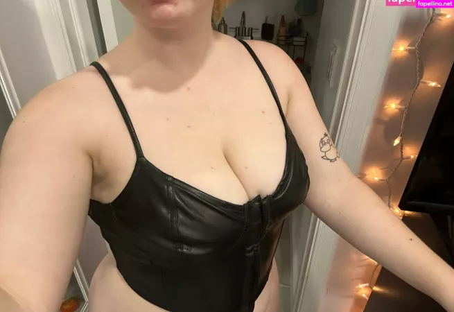 Cassssiecakes OnlyFans Thumbnail #OzGZVGwpQk