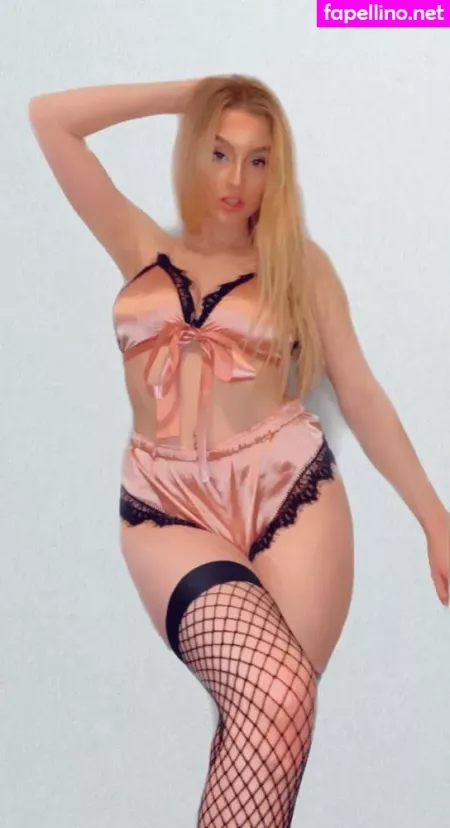 Cassummer OnlyFans Thumbnail #uNAwyUBNmk