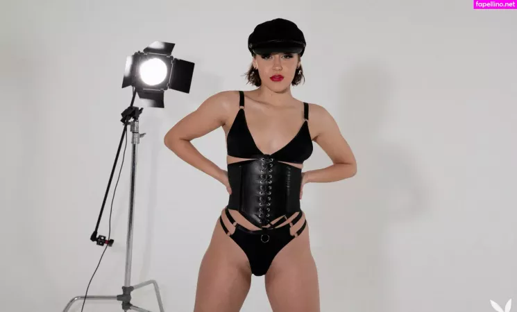 Catalina Ossa OnlyFans Thumbnail #GcQx2CgVVh