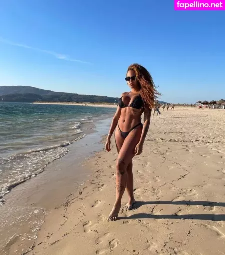 Catarina Braga OnlyFans Thumbnail #EHGKxi5XZJ