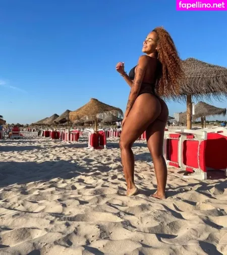 Catarina Braga OnlyFans Thumbnail #hC1kHWzwMb