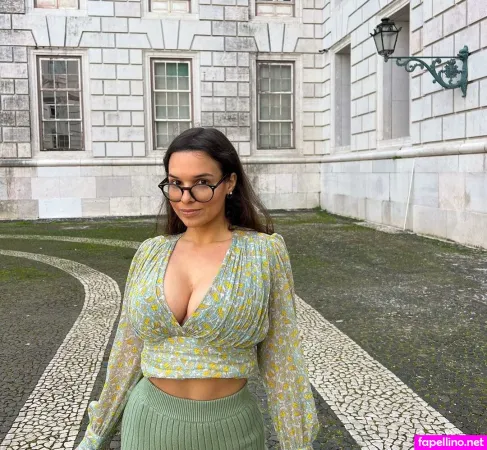 Catarina Fernandes OnlyFans Thumbnail #95mofYCsR8