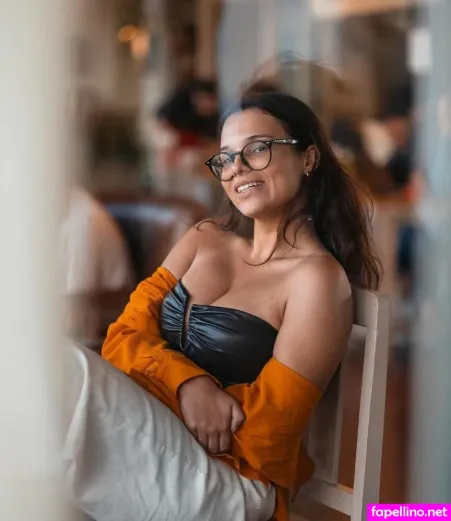 Catarina Fernandes OnlyFans Thumbnail #t35vfPb7TV