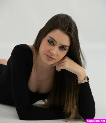 Catarina Moreira OnlyFans Thumbnail #QucOoa4KN0