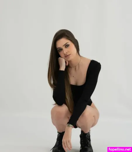 Catarina Moreira OnlyFans Thumbnail #vyLyd9qrHb