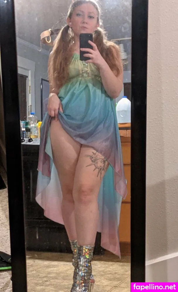 catchild, sincerelysarahtrickler Nude Leaked OnlyFans Photo #94seAWki8r