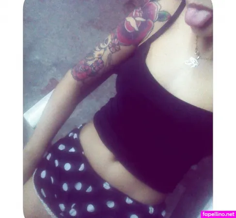 Catdelespacio OnlyFans Thumbnail #m0z9BizEdS