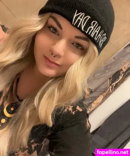 Catherine 1 OnlyFans Thumbnail #9B3CvRbXTs