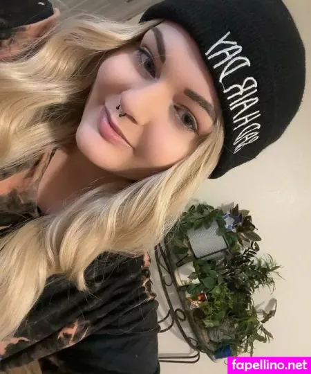 Catherine 1 OnlyFans Thumbnail #KmKBNgmGKi