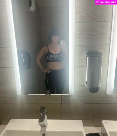 Catherine Huntley OnlyFans Thumbnail #5eT5rb3x18