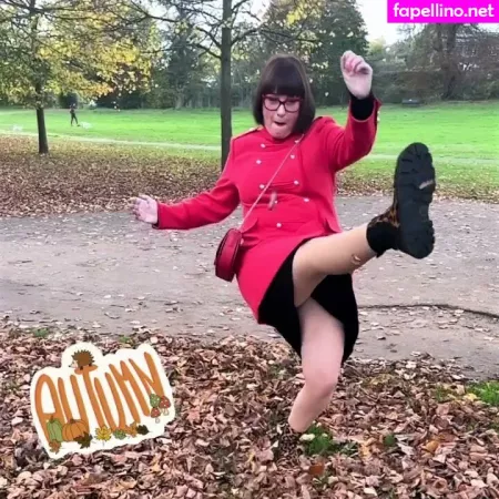 Catherine Huntley OnlyFans Thumbnail #DNB7LifPkx