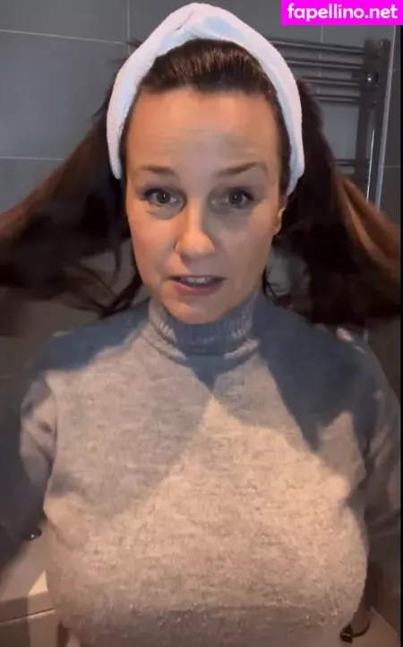 Catherine Huntley OnlyFans Thumbnail #J06bTxOaxi