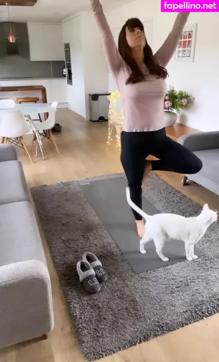 Catherine Huntley OnlyFans Thumbnail #JRgUKlbF1b