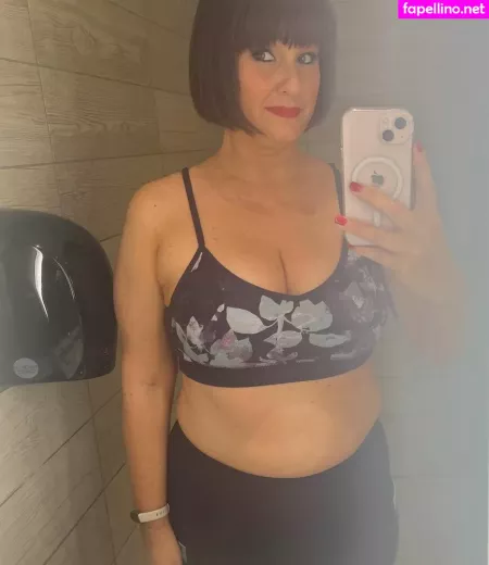 Catherine Huntley OnlyFans Thumbnail #P8Xf2P5THh