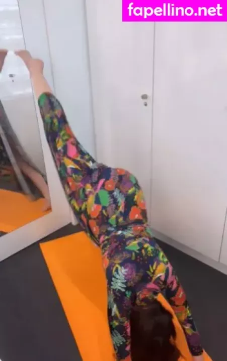 Catherine Huntley OnlyFans Thumbnail #YE9HpXVVL8