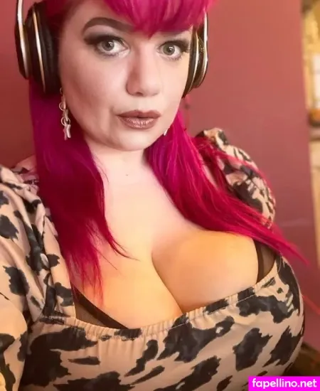 Catherine Sharples OnlyFans Thumbnail #EI5mQs26M9