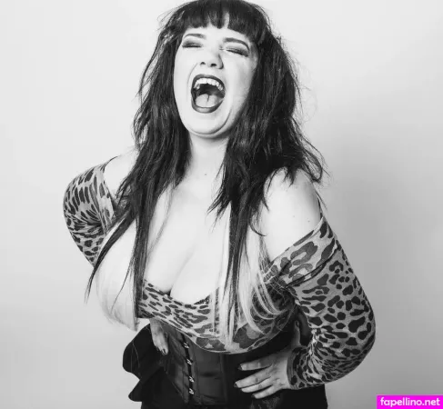 Catherine Sharples OnlyFans Thumbnail #HzBMCaVbbG