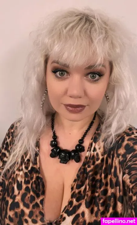 Catherine Sharples OnlyFans Thumbnail #KdGkizrVeJ