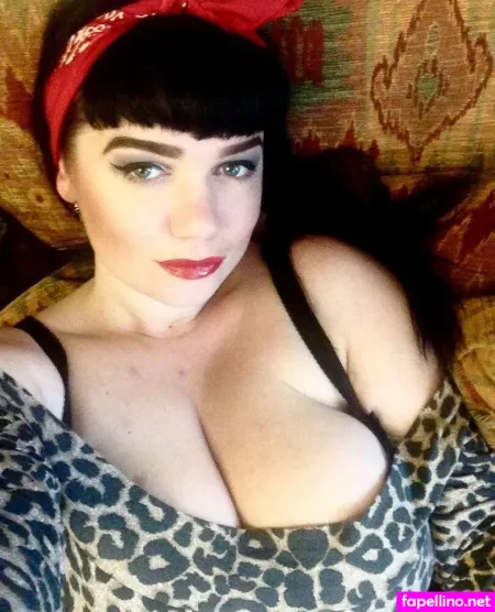 Catherine Sharples OnlyFans Thumbnail #UrJNqXQxzX