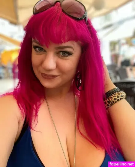 Catherine Sharples OnlyFans Thumbnail #WV3AW5qZON