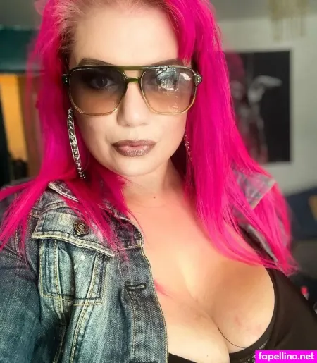 Catherine Sharples OnlyFans Thumbnail #avByOo4bqK
