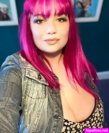 Catherine Sharples OnlyFans Thumbnail #pNRbOzCYCX