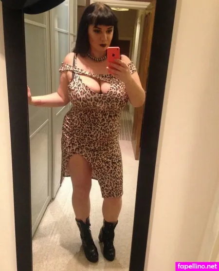 Catherine Sharples OnlyFans Thumbnail #svIeDNpcqh