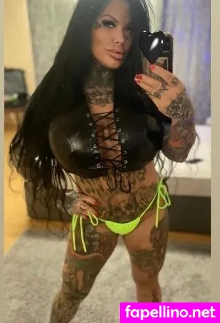 Catherine Teufelsweib OnlyFans Thumbnail #f8mSvQoB1R