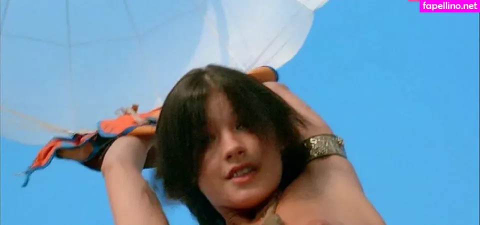 Catherine Zeta Jones OnlyFans Thumbnail #6lgc0OiKNK