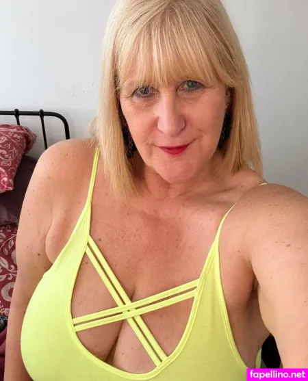 Catherinecan1free OnlyFans Thumbnail #KBJbVnuDS6
