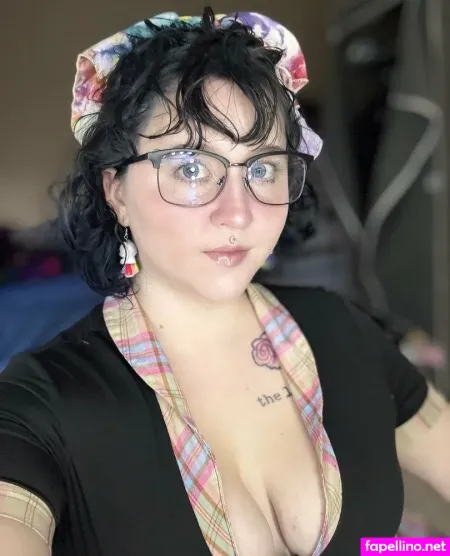 Catholicvirginfree OnlyFans Thumbnail #tovLe6ZNpJ