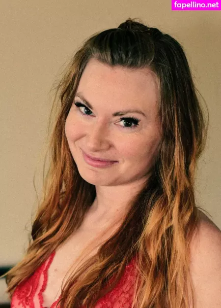 Cathyreisenwitz OnlyFans Thumbnail #L6BmDCfFGh